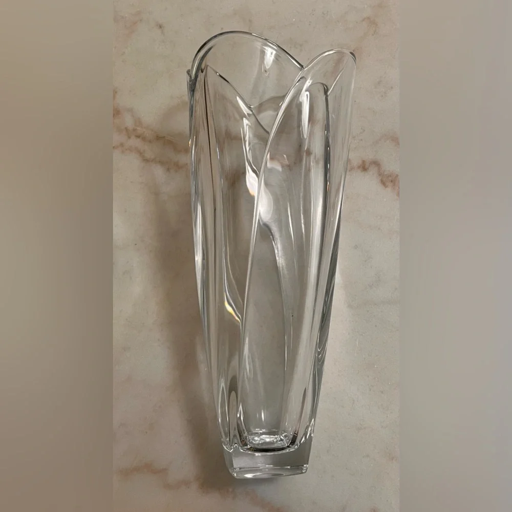 Vintage Globus Crystal Tulip Shape Bohemian Vase Elegant HIGH Quality HEAVY